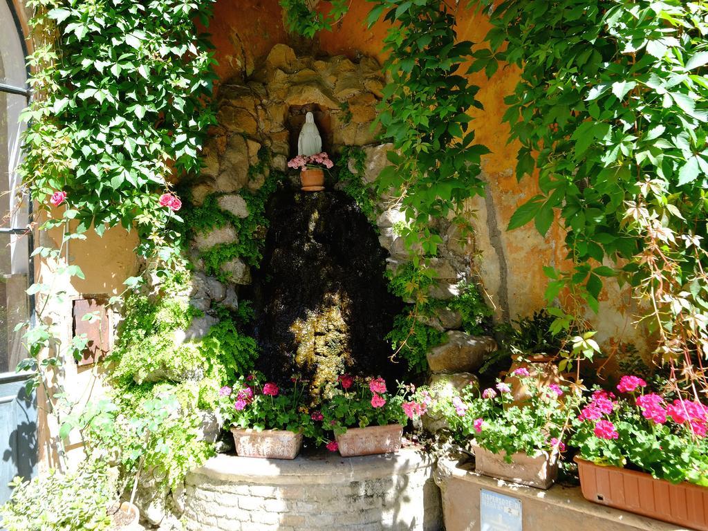 Gasthuis Casa Di Santa Francesca Romana A Ponte Rotto 2*